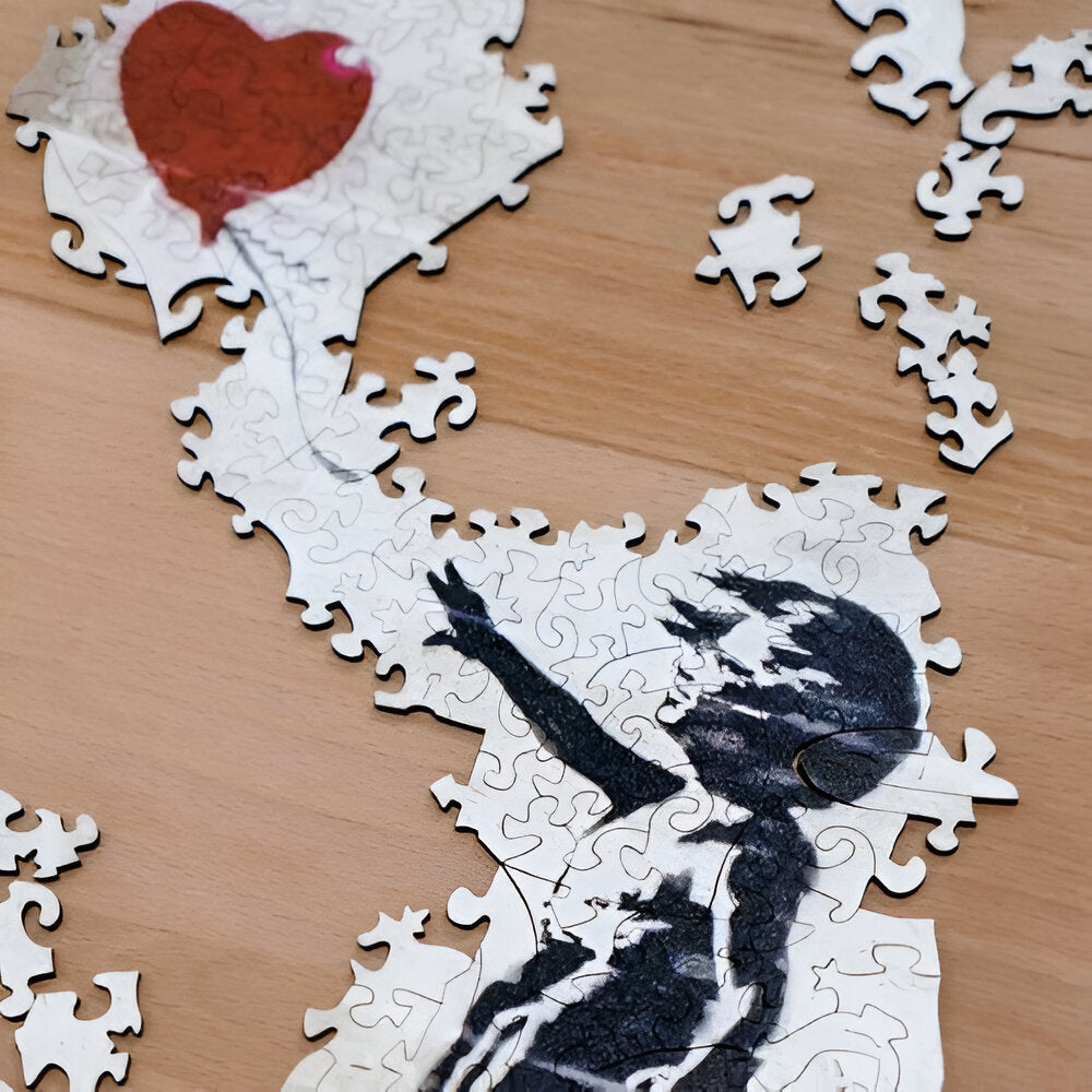Girl With Balloon Print 450 Pieces Puzzle Set
